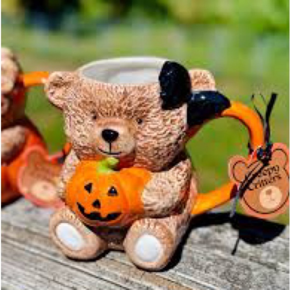 Bear-Themed Halloween Mugs - Orange and Brown - Picture 2 of 2